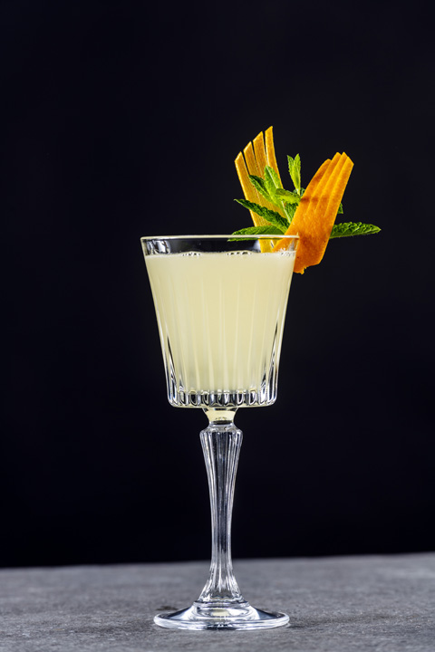 Tropical Temptations - Cocktails Meyer's Gin